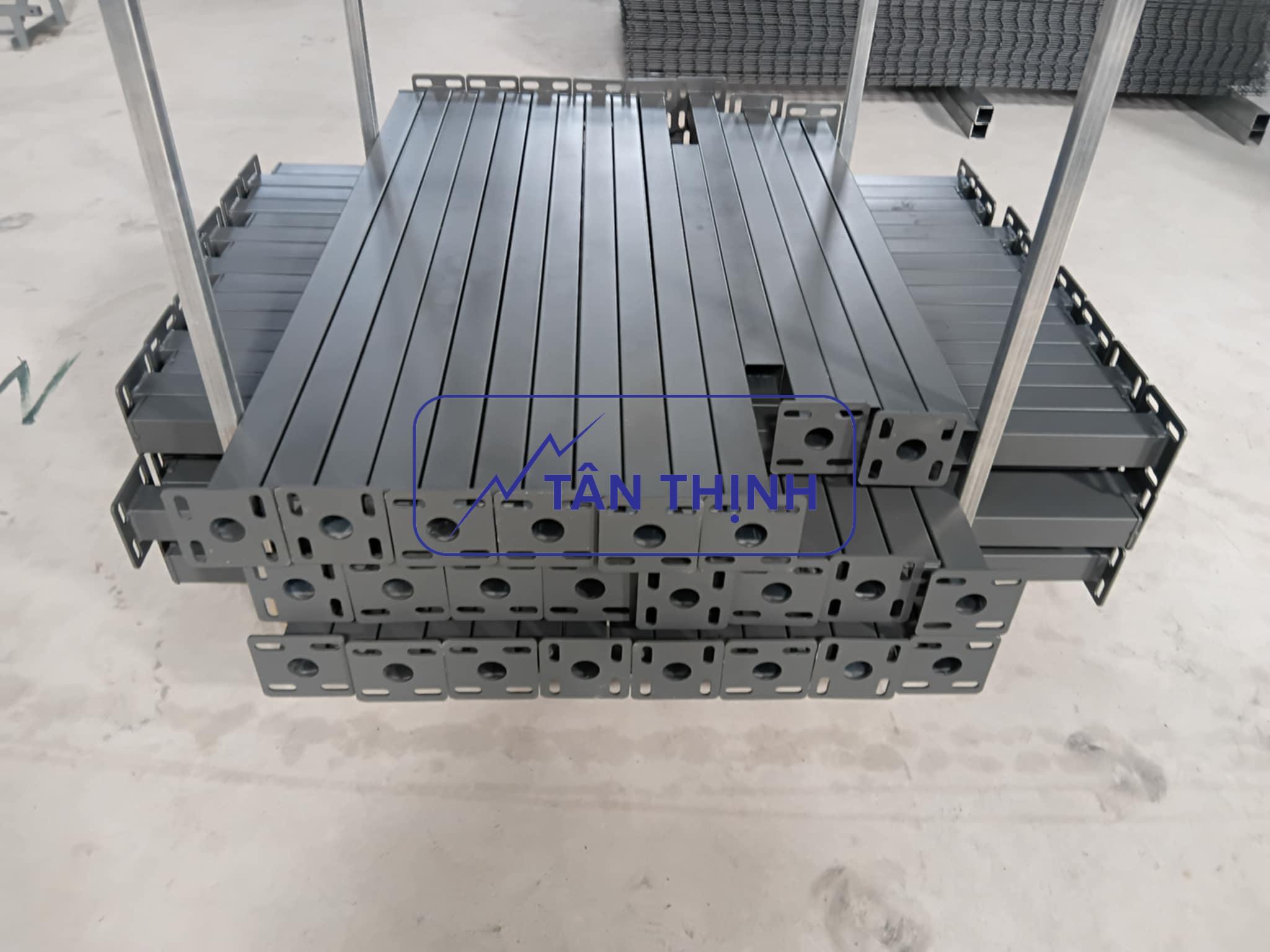 Hàng rào thép hộp vỉa hề sơn tĩnh điện