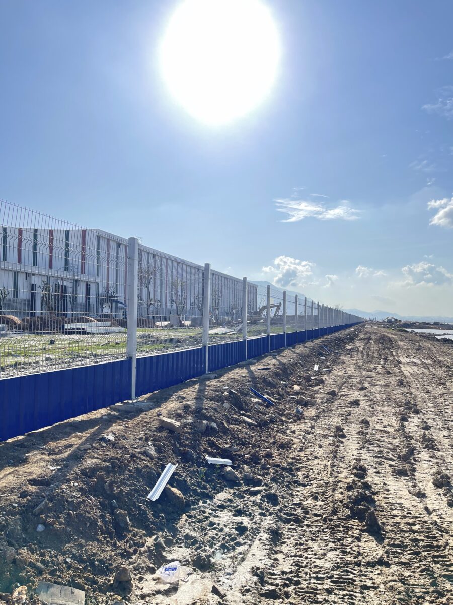 Hàng rào thép hộp sơn tĩnh điện