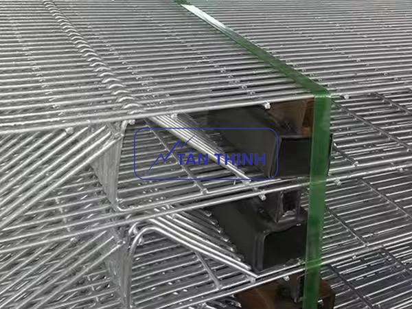 Lưới thép hàng rào sơn tĩnh điện Lưới thép hàng rào sơn tĩnh điện